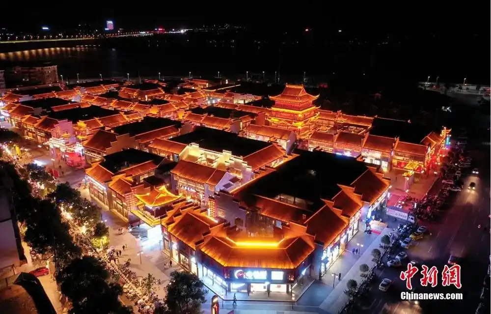 人这一辈子，一定要去药都樟树逛一场夜市
