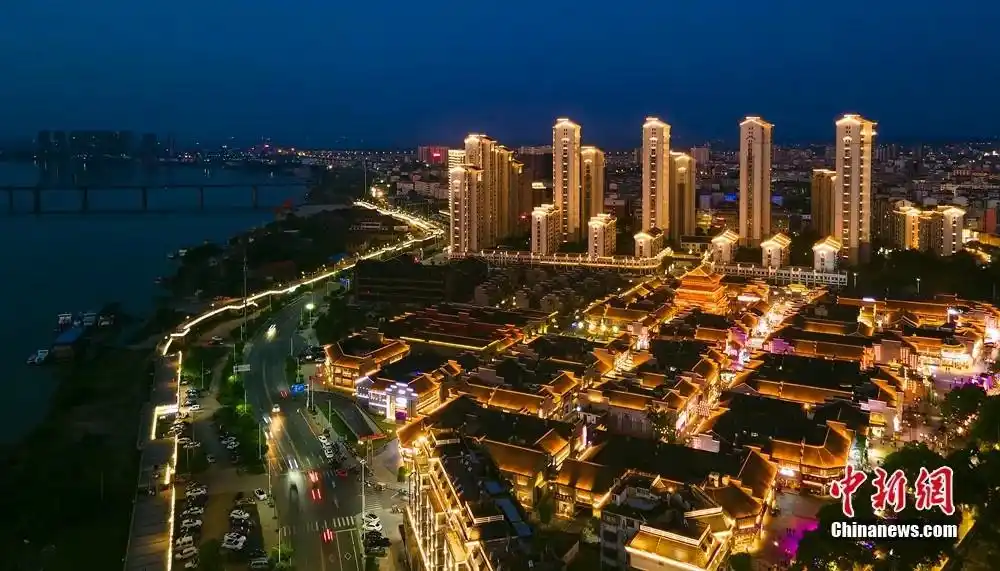 人这一辈子，一定要去药都樟树逛一场夜市